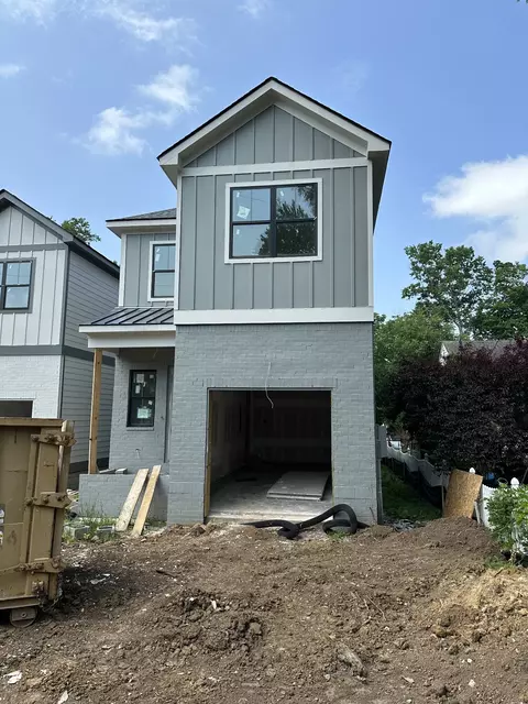 525 W Bend Dr, Nashville, TN 37209