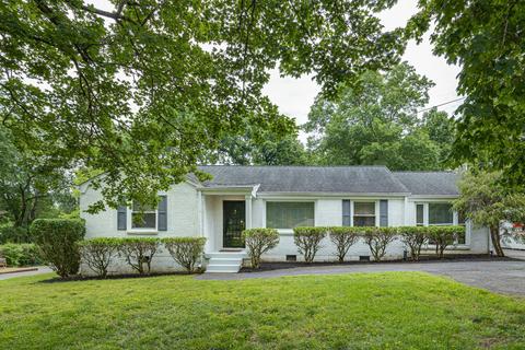 623 Crieve Rd, Nashville, TN 37220