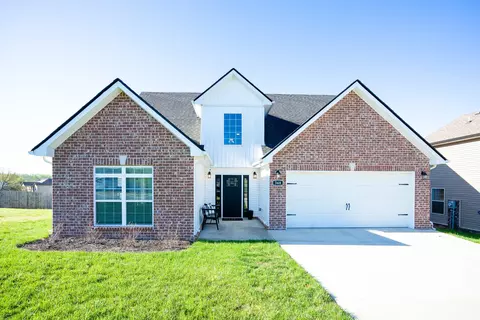 368 Wingfield Dr, Clarksville, TN 37043