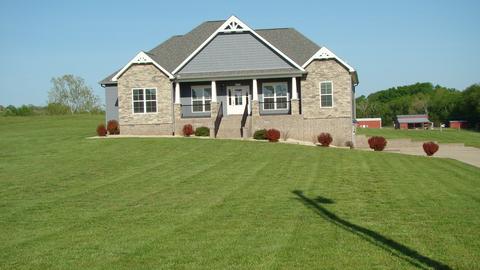 177 Clanton Ln, Wartrace, TN 37183