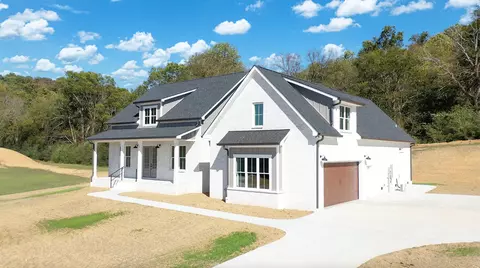 304 Grand View Cir, Normandy, TN 37360