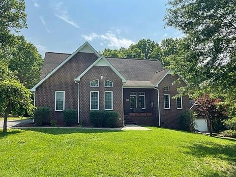 175 Helton Dr, Mcminnville, TN 37110