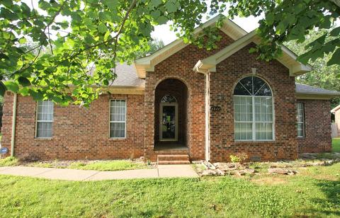 1511 Hollyridge Ct, Murfreesboro, TN 37130