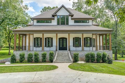 611 Georgetown Dr, Nashville, TN 37205
