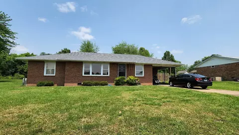 1526 E High School Dr, Union City, TN 38261