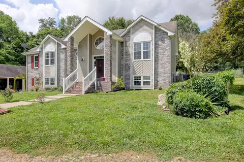 4046 Sawmill Rd, Woodlawn, TN 37191