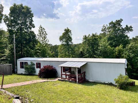 786 Brownfield Rd, Dover, TN 37058