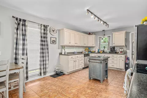1323 Pilgrim Dr, Grimsley, TN 38565 photo 8