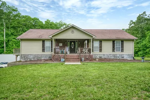 1323 Pilgrim Dr, Grimsley, TN 38565