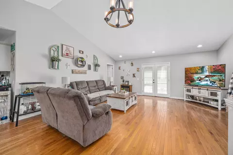 1323 Pilgrim Dr, Grimsley, TN 38565 photo 5