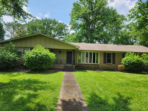 1302 Parkview Ter, Murfreesboro, TN 37130