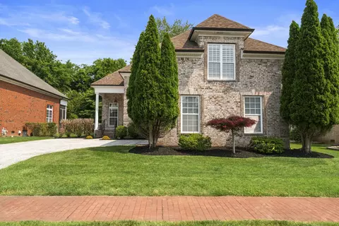 1130 Isaac Franklin Dr, Gallatin, TN 37066