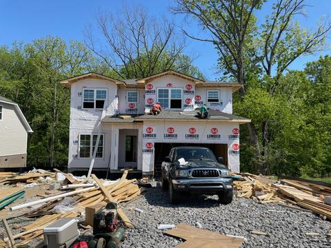 217 Greenwood Dr, La Vergne, TN 37086