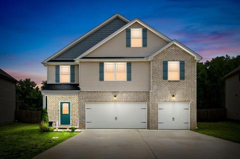 1252 Black Oak Cir, Clarksville, TN 37042