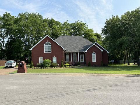 1018 Rhett Pl, Lebanon, TN 37087