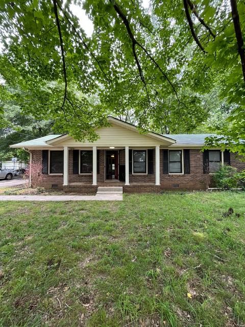 911 Temple Ct, Murfreesboro, TN 37130