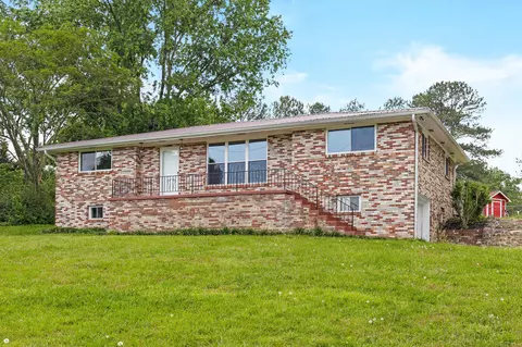 47 Sherry Ln, Rossville, GA 30741
