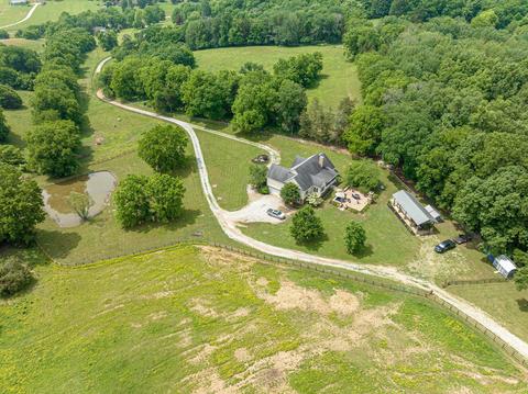 4451 Dugger Rd, Culleoka, TN 38451