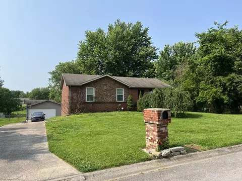 606 Farmington Bnd, Clarksville, TN 37042