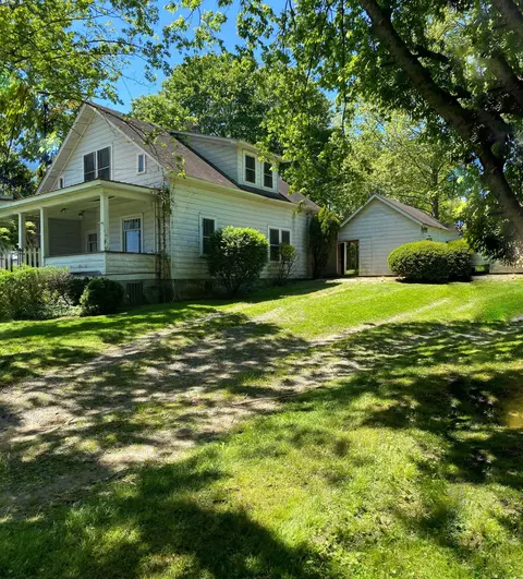 386 Cemetery Rd, Spring City, TN 37381