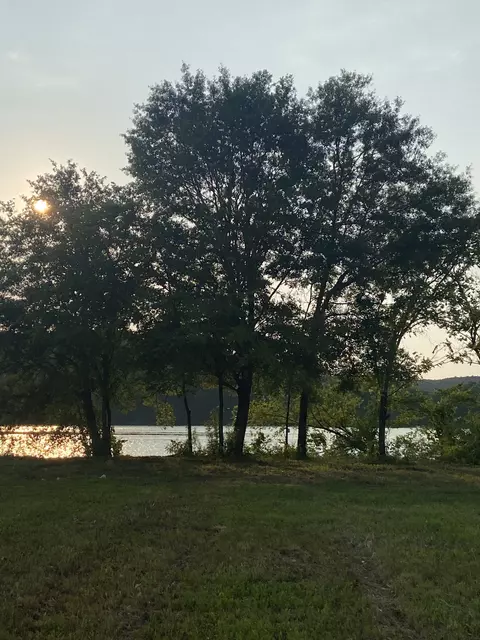 1144 S River Front Dr, Clifton, TN 38425