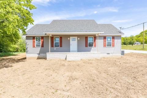 420 Old Campbellsville Rd, Pulaski, TN 38478