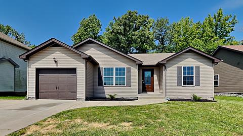 444 N Magnolia Dr, Clarksville, TN 37042