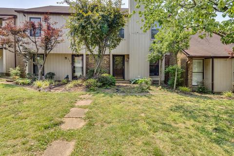 212 Harpers Mill Rd, Hermitage, TN 37076