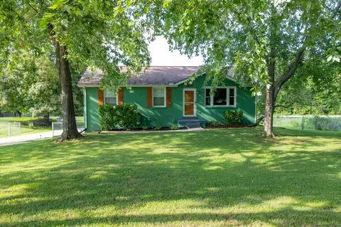 2182 Blakemore Dr, Clarksville, TN 37040
