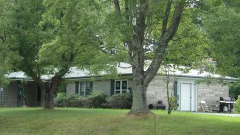 107 Shady Ln, Gainesboro, TN 38562