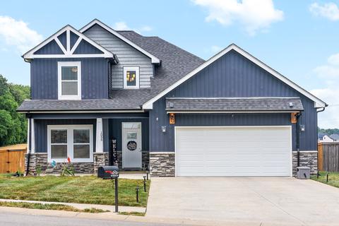 1056 Michaela Cir, Clarksville, TN 37043