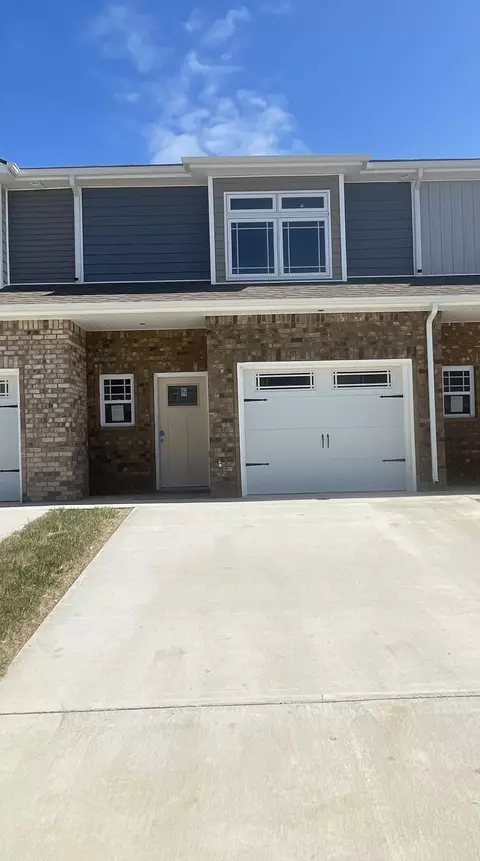 349 Fallow Cir, Clarksville, TN 37040