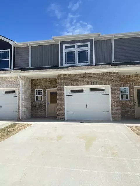 343 Fallow Cir, Clarksville, TN 37040