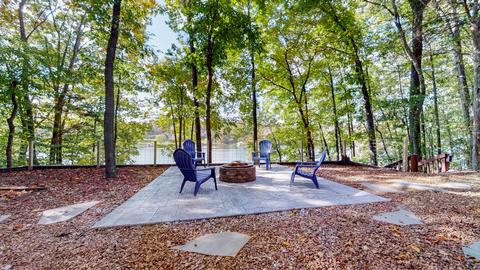 102 Mckinney Cir, Estill Springs, TN 37330