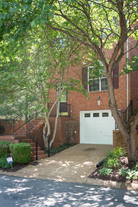 126 Carriage Ct, Brentwood, TN 37027