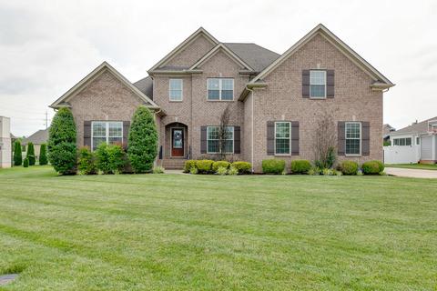 2832 Battleground Dr, Murfreesboro, TN 37129