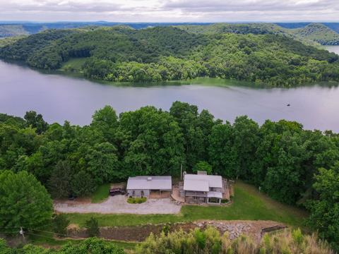 750 Cunningham Ln, Baxter, TN 38544