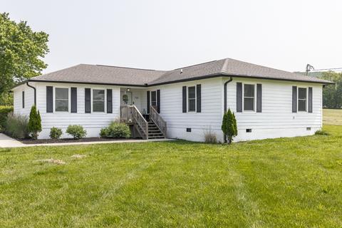 730 Hawkins Branch Rd, Bethpage, TN 37022
