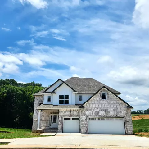 1726 Oak Forest Dr, Clarksville, TN 37043