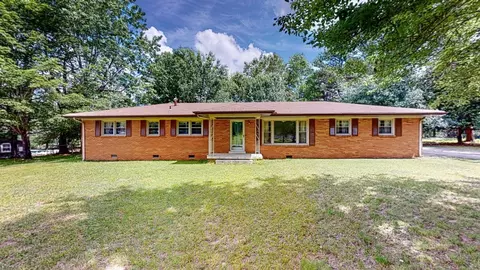37 Horseshoe Bend Rd, Leoma, TN 38468
