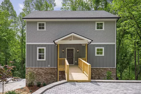 701 Harbor Dr, Lancaster, TN 38569