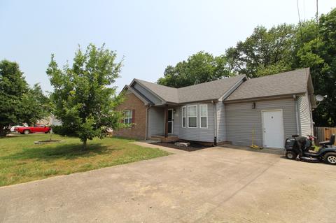 3471 Sandpiper Dr, Clarksville, TN 37042
