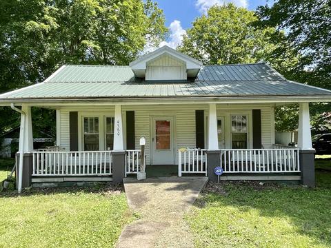 4380 W Main St W, Erin, TN 37061