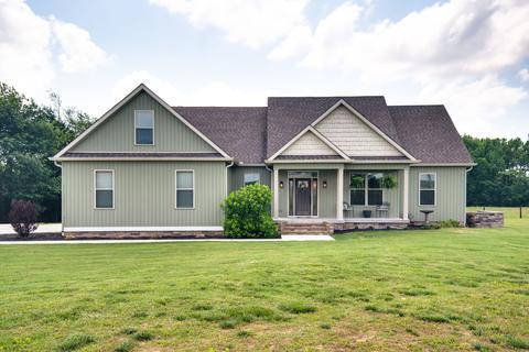 198 Camargo Rd, Fayetteville, TN 37334