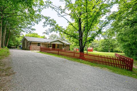 227 Flat Rock Rd, Murfreesboro, TN 37130
