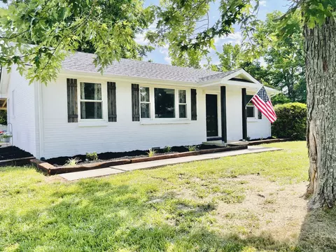 2968 Old Sango Rd, Clarksville, TN 37043