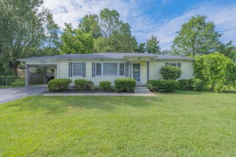 210 Tulsa Ave, Tullahoma, TN 37388