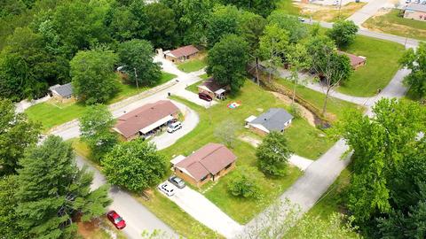 102 Sherry Ln, Dickson, TN 37055