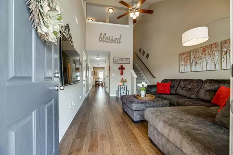 4046 Commons Dr, Spring Hill, TN 37174 photo 3