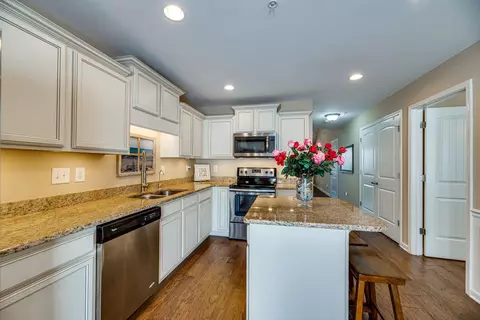 4046 Commons Dr, Spring Hill, TN 37174 photo 8